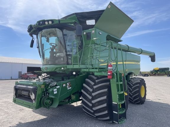2023 John Deere S780 Equipment Image0