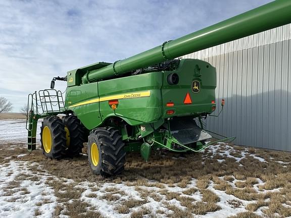 Image of John Deere S780 equipment image 2