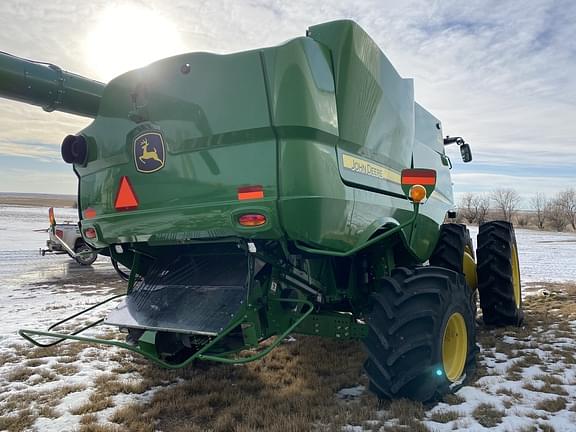 Image of John Deere S780 equipment image 4