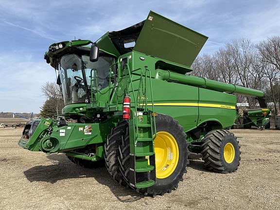 Image of John Deere S780 Primary image