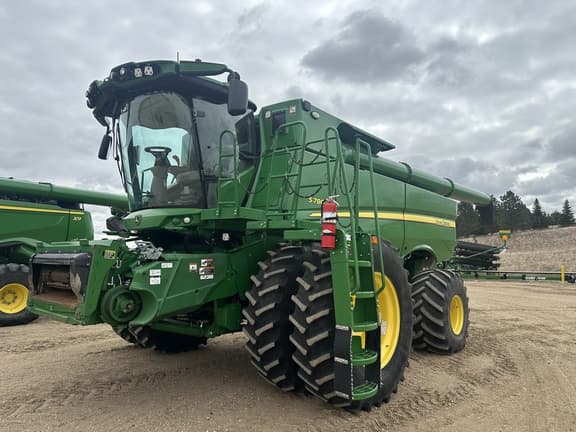 Image of John Deere S780 Primary image