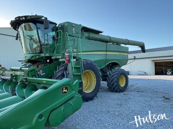 Image of John Deere S780 equipment image 4