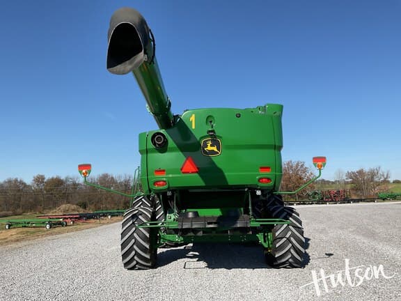Image of John Deere S780 equipment image 3