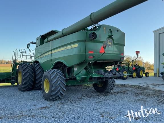 Image of John Deere S780 equipment image 3