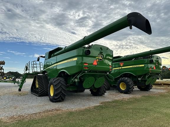 Image of John Deere S780 equipment image 3