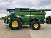 Thumbnail image John Deere S780 3