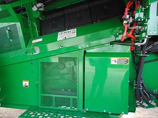 Main image John Deere S780 18