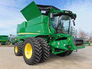 Main image John Deere S780 1