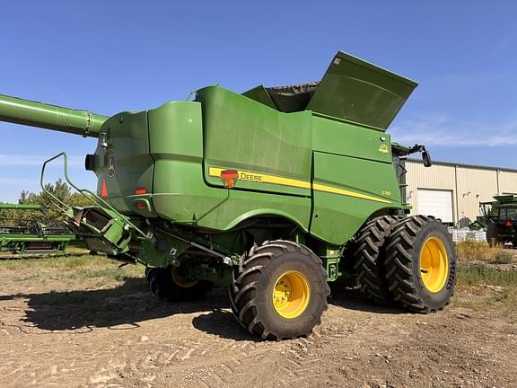 Image of John Deere S780 equipment image 3