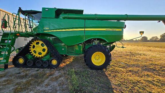 Image of John Deere S780 equipment image 2