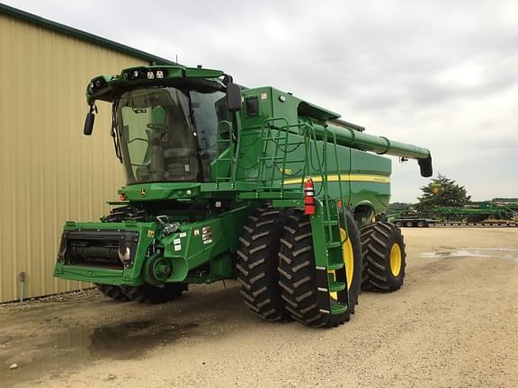 Image of John Deere S780 equipment image 1