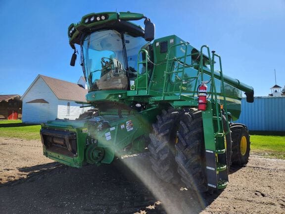 2023 John Deere S780 Equipment Image0