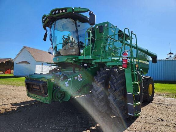 Image of John Deere S780 equipment image 1