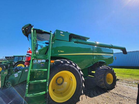 Image of John Deere S780 equipment image 2