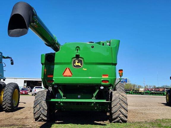 Image of John Deere S780 equipment image 4