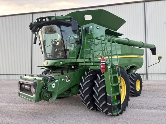 2023 John Deere S780 Equipment Image0