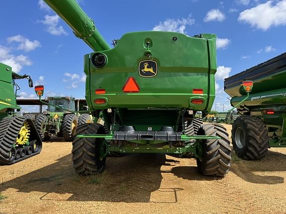 Image of John Deere S780 equipment image 2