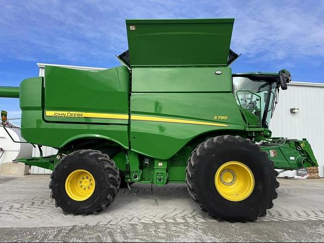 Image of John Deere S780 equipment image 3