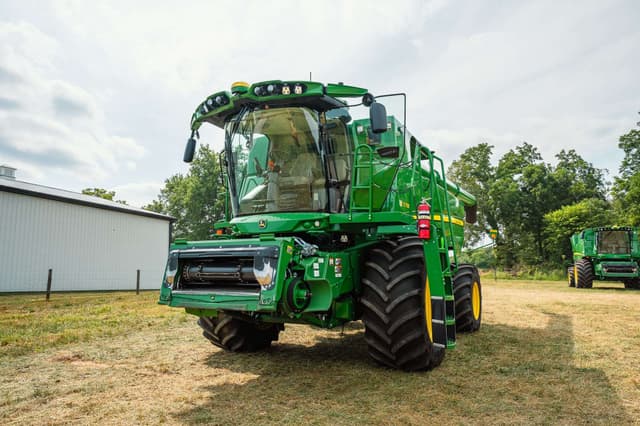 Image of John Deere S780 equipment image 3