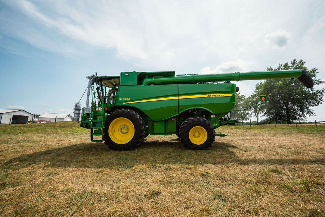 Image of John Deere S780 Primary image