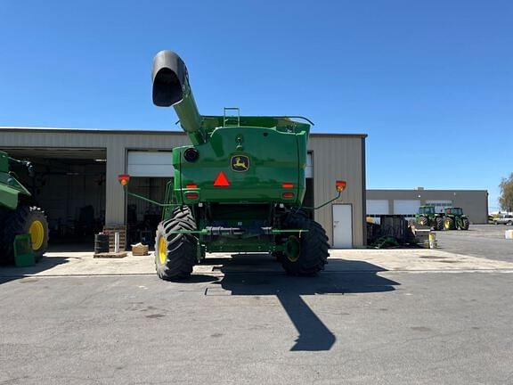 Image of John Deere S780 equipment image 4