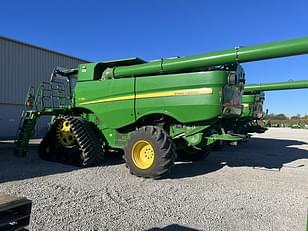 Main image John Deere S780 3