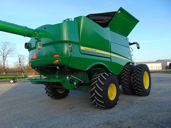 Image of John Deere S780 equipment image 4