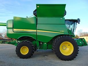 Main image John Deere S780 6