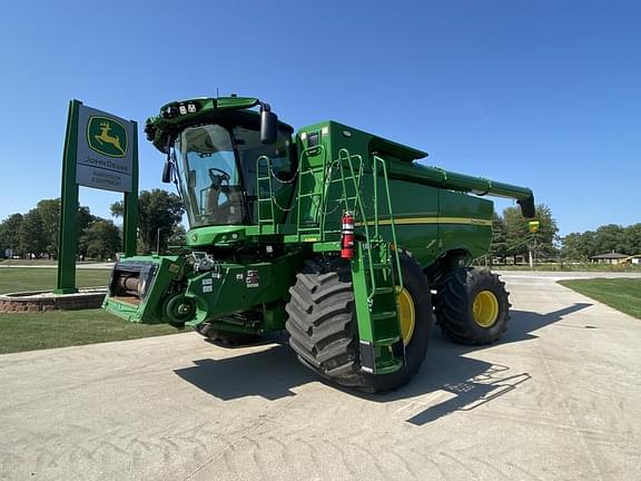 Image of John Deere S780 Primary image