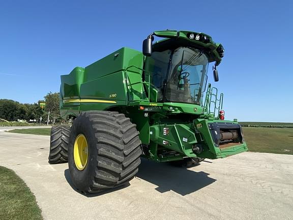 Image of John Deere S780 equipment image 3