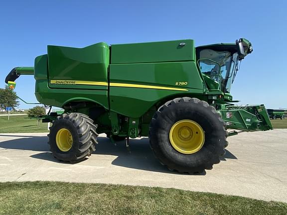 Image of John Deere S780 equipment image 4