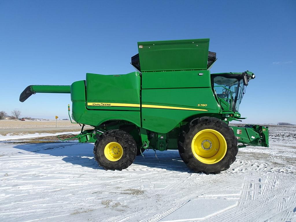 Image of John Deere S780 Primary image