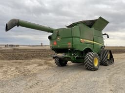 Image of John Deere S780 equipment image 4