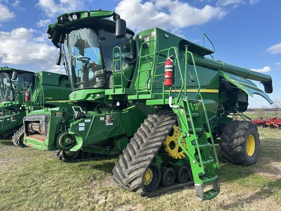 2023 John Deere S780 Equipment Image0