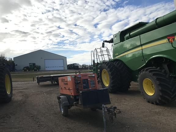 Image of John Deere S780 equipment image 4