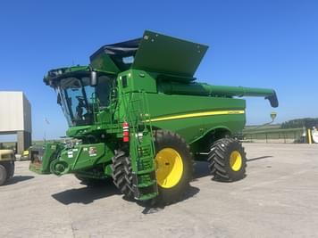 Main image John Deere S780