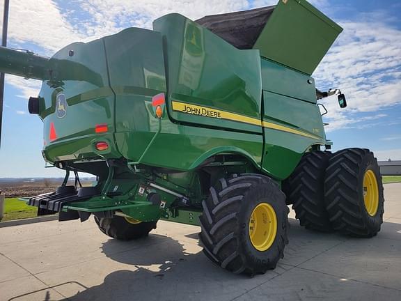 Image of John Deere S780 equipment image 4