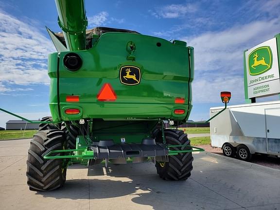Image of John Deere S780 equipment image 3