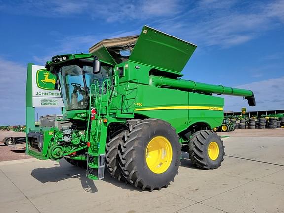 Image of John Deere S780 Primary image