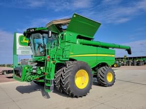 2023 John Deere S780 Image