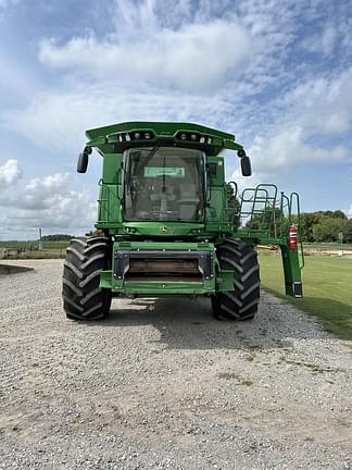 Image of John Deere S780 equipment image 1