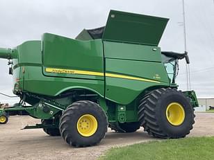 Main image John Deere S780 8