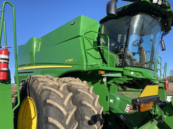 2023 John Deere S780 Equipment Image0