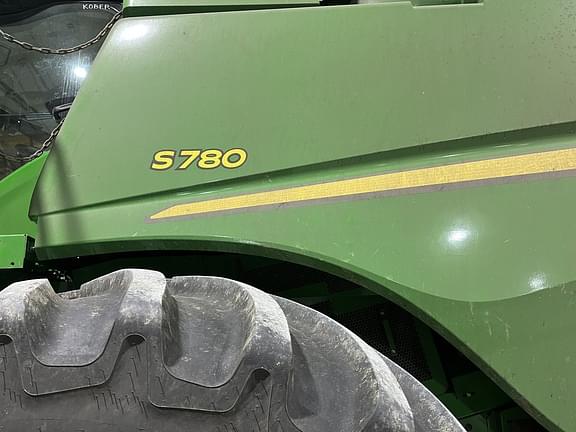 Image of John Deere S780 equipment image 4