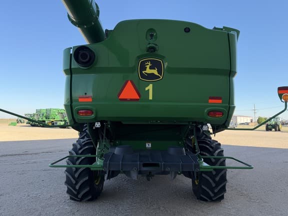 Image of John Deere S780 equipment image 3
