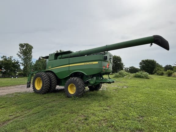Image of John Deere S780 equipment image 4