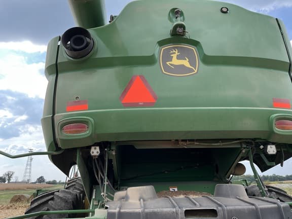 Image of John Deere S780 equipment image 4