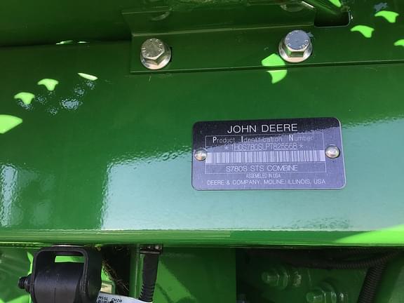 Image of John Deere S780 equipment image 1