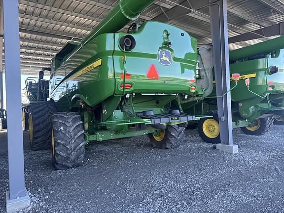 Image of John Deere S780 equipment image 3