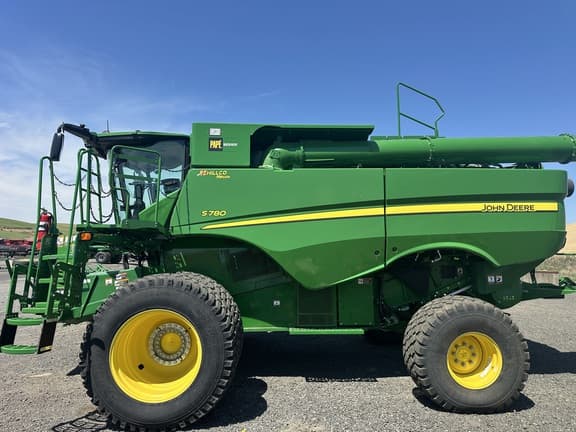 Image of John Deere S780 equipment image 2